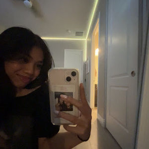 Meet your Posher, Stella